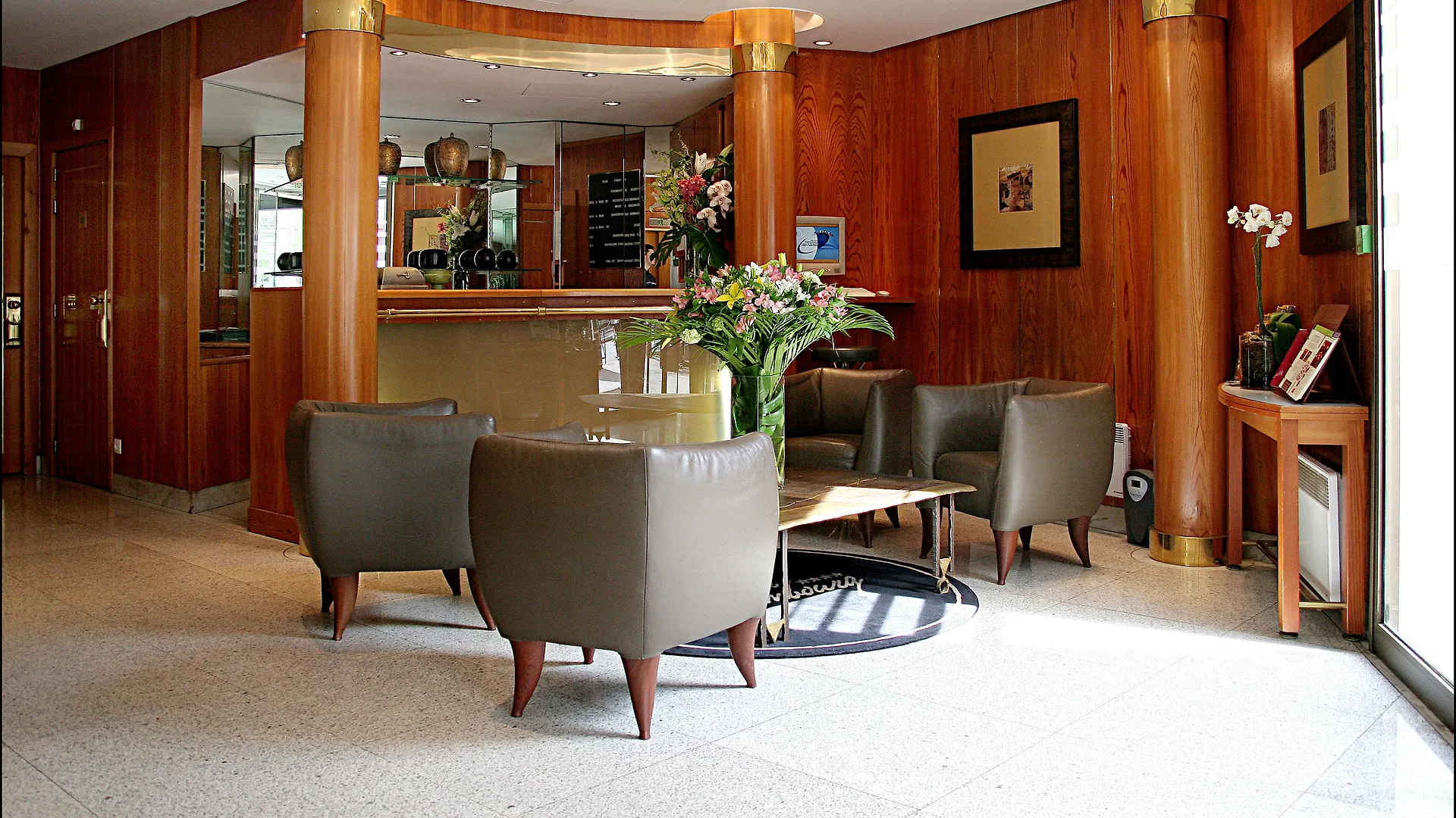 פריז Villa Luxembourg 4*,  צרפת